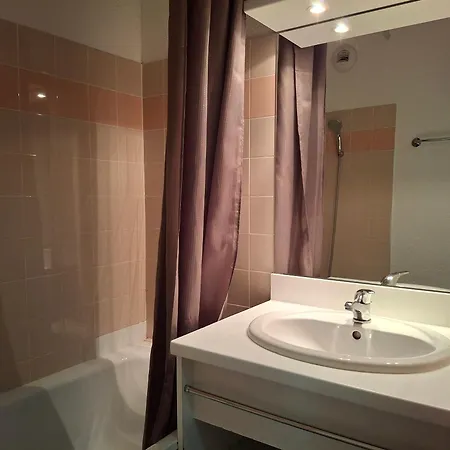 Apartment Location Saisonniere A Pour 8 Personnes - Fr-1-807-132 Saint-Francois-Longchamp